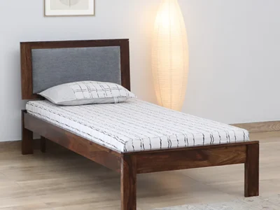Bedroom single bed with elegant headboard in Sheesham wood by Sarve Furniture – solid wood bed with stylish backrest