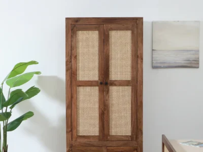 Wooden wardrobe in polished Sheesham for clothes and accessories by Sarve Furniture – solid wood almirah with elegant storage