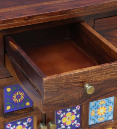 Traditional Sheesham Sideboard with Decorative Carving and Storage Drawer Units - Image 8