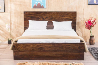Solid Sheesham Hydraulic Bed with Sleek Headboard and Easy Lift Storage