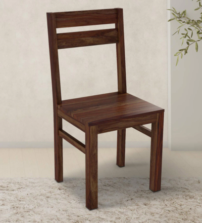Classic Dining Chair in Solid Wood with Comfort Padding and Finish