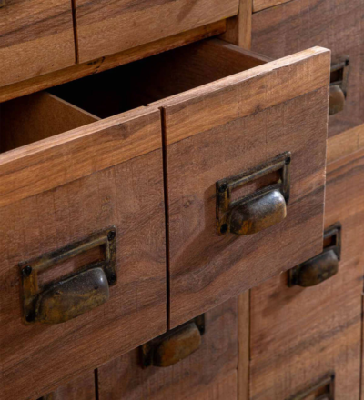 Compact Drawer Chest with Contemporary Look and Smooth Handle-Free Drawers - Image 4