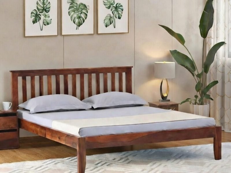 Solid Sheesham Wood King Size Bed With Finish bedroom.